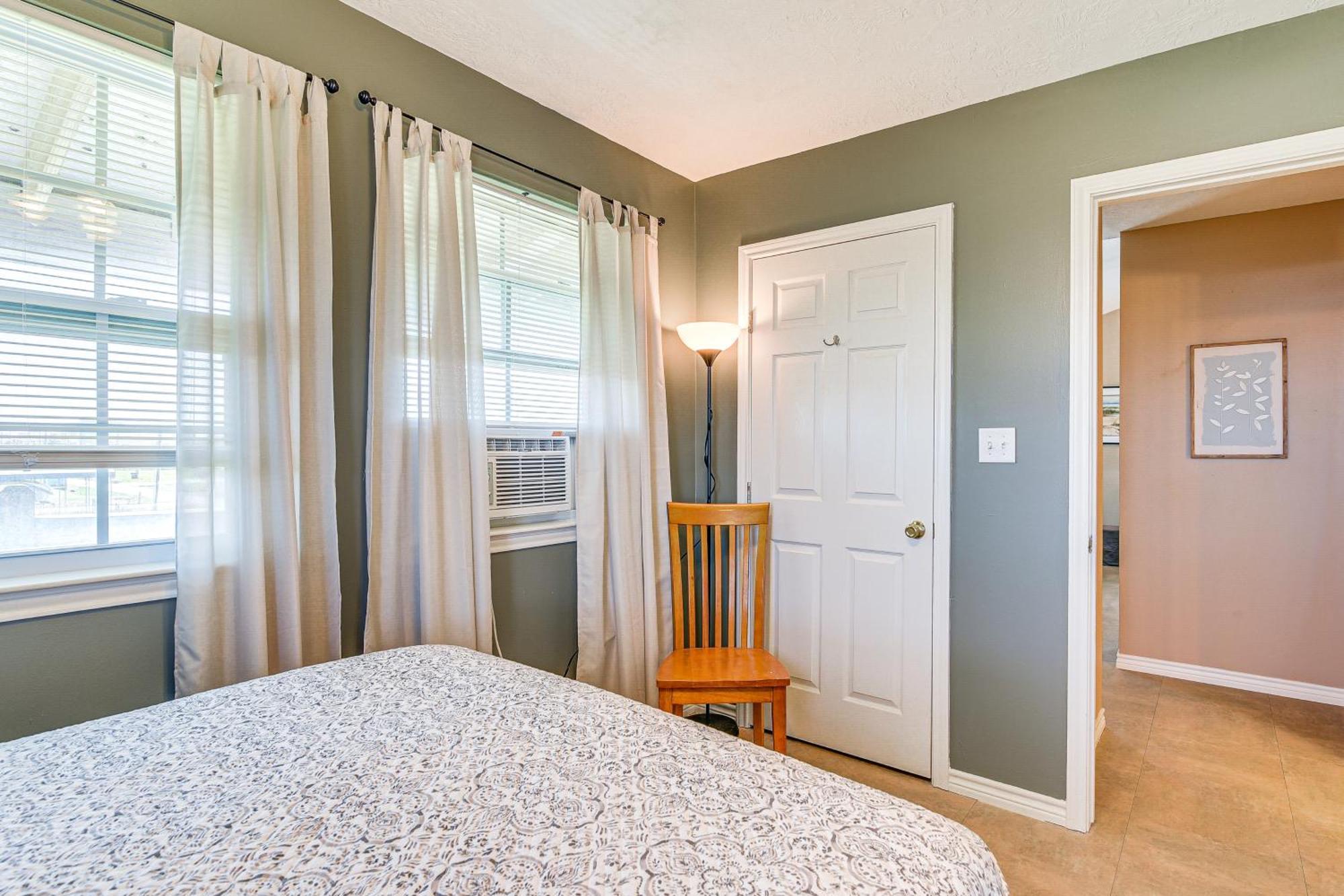 Crystal Beach Home With 2 Grills Walk To Shore! Extérieur photo