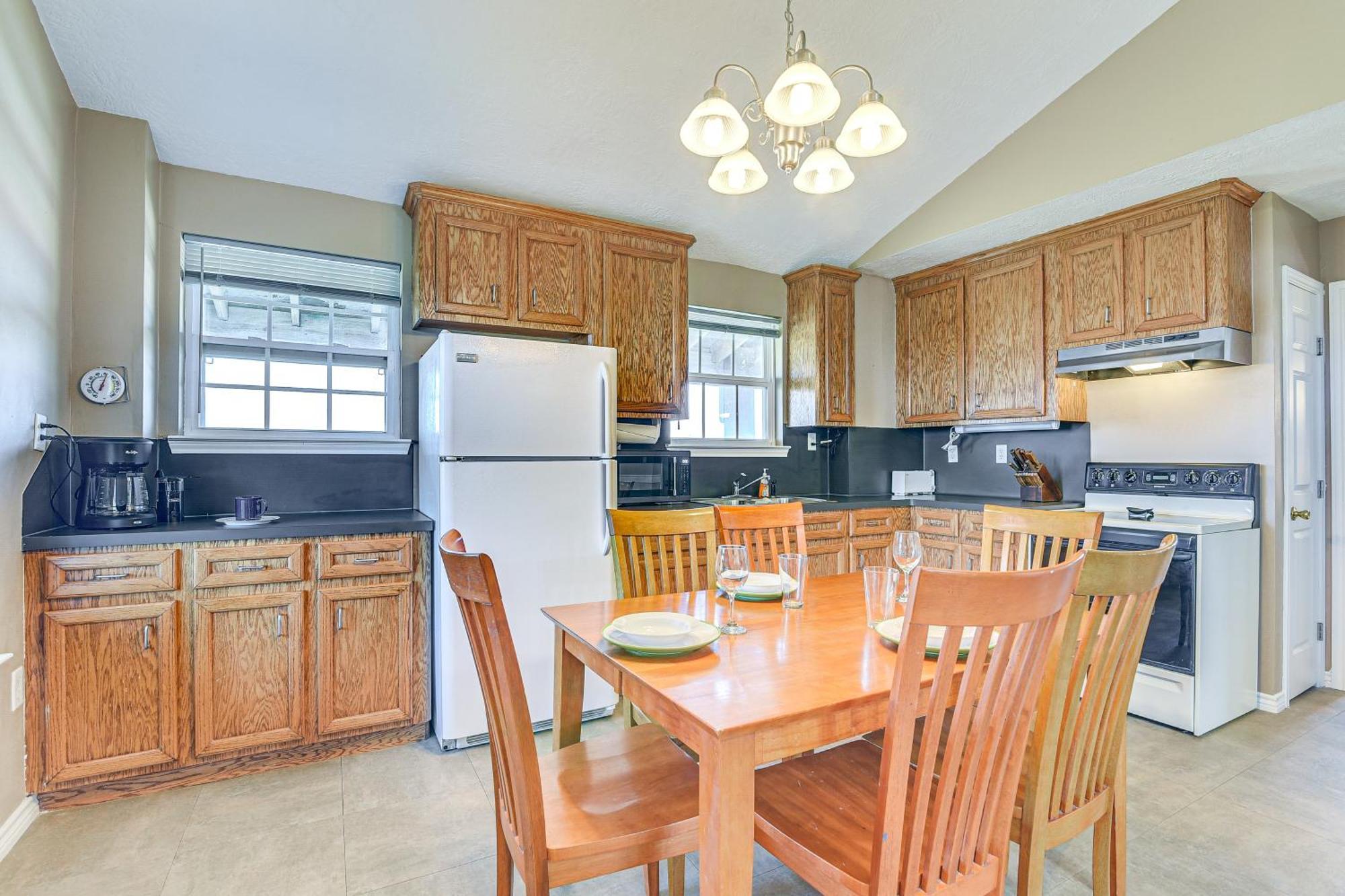 Crystal Beach Home With 2 Grills Walk To Shore! Extérieur photo